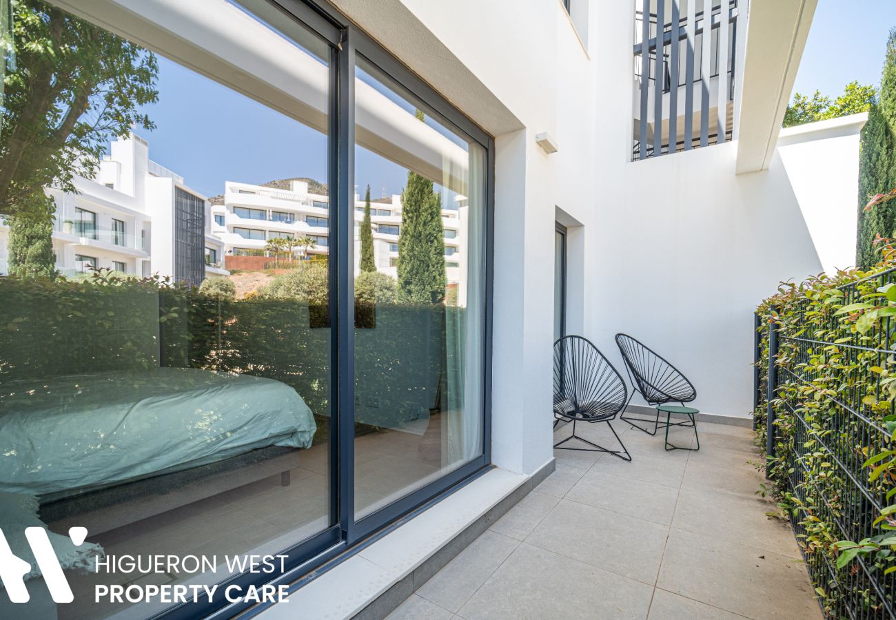 Apartment in Fuengirola - Family-Friendly Apartment in Higueron