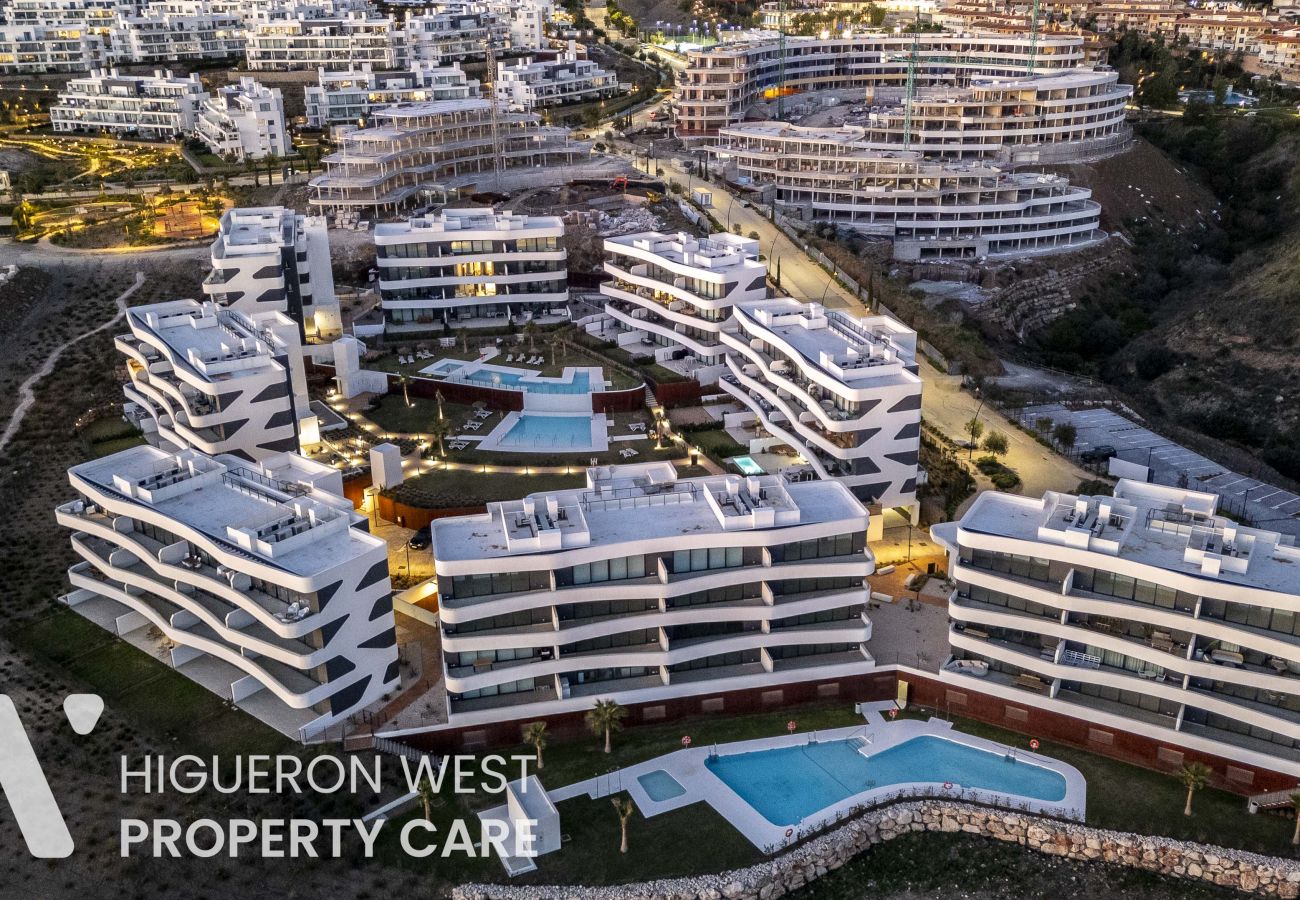 Apartment in Fuengirola - Beautiful 2-Bedroom Apartment in Higuerón West