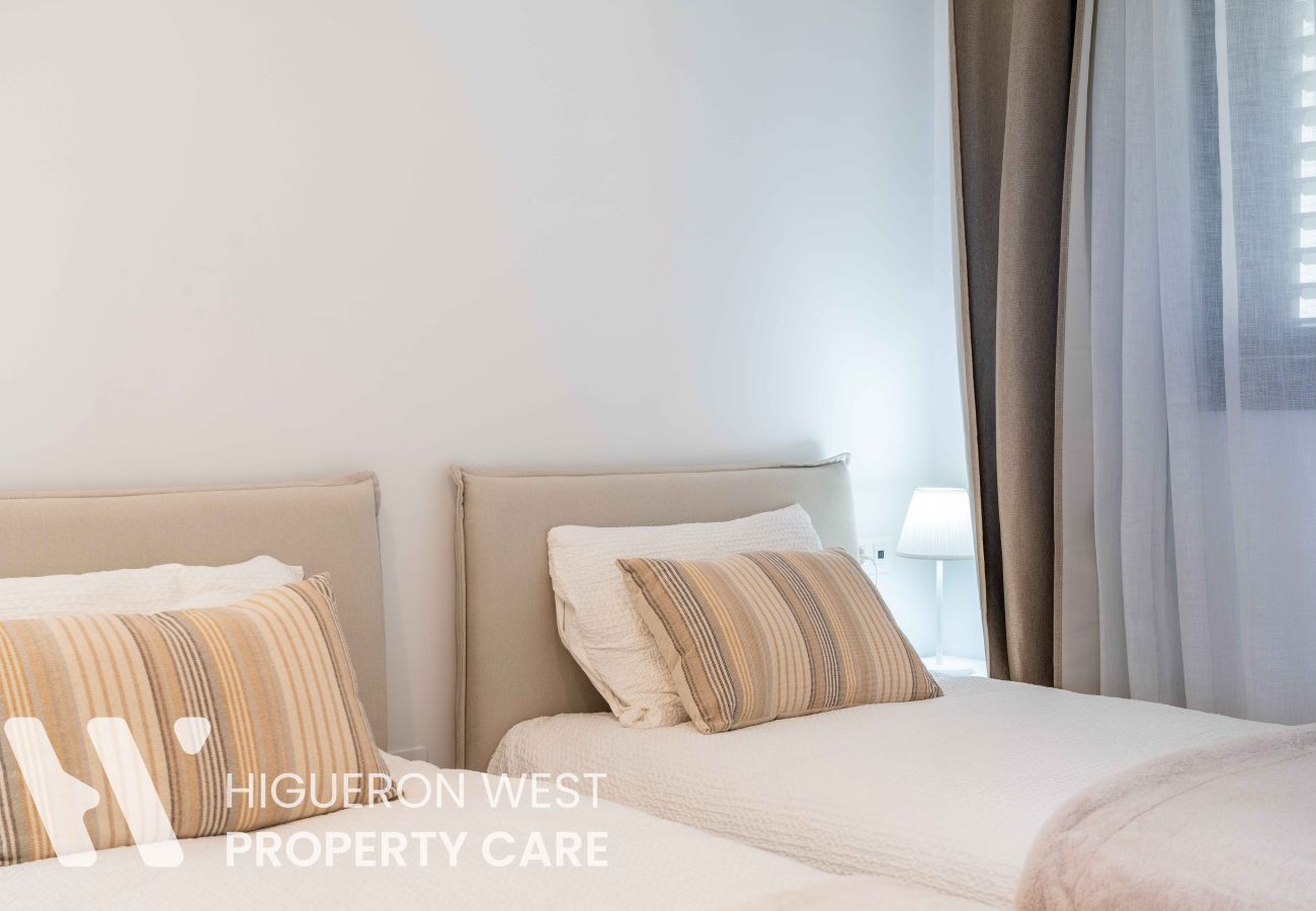 Apartment in Fuengirola - The Palm Escape by HWPC
