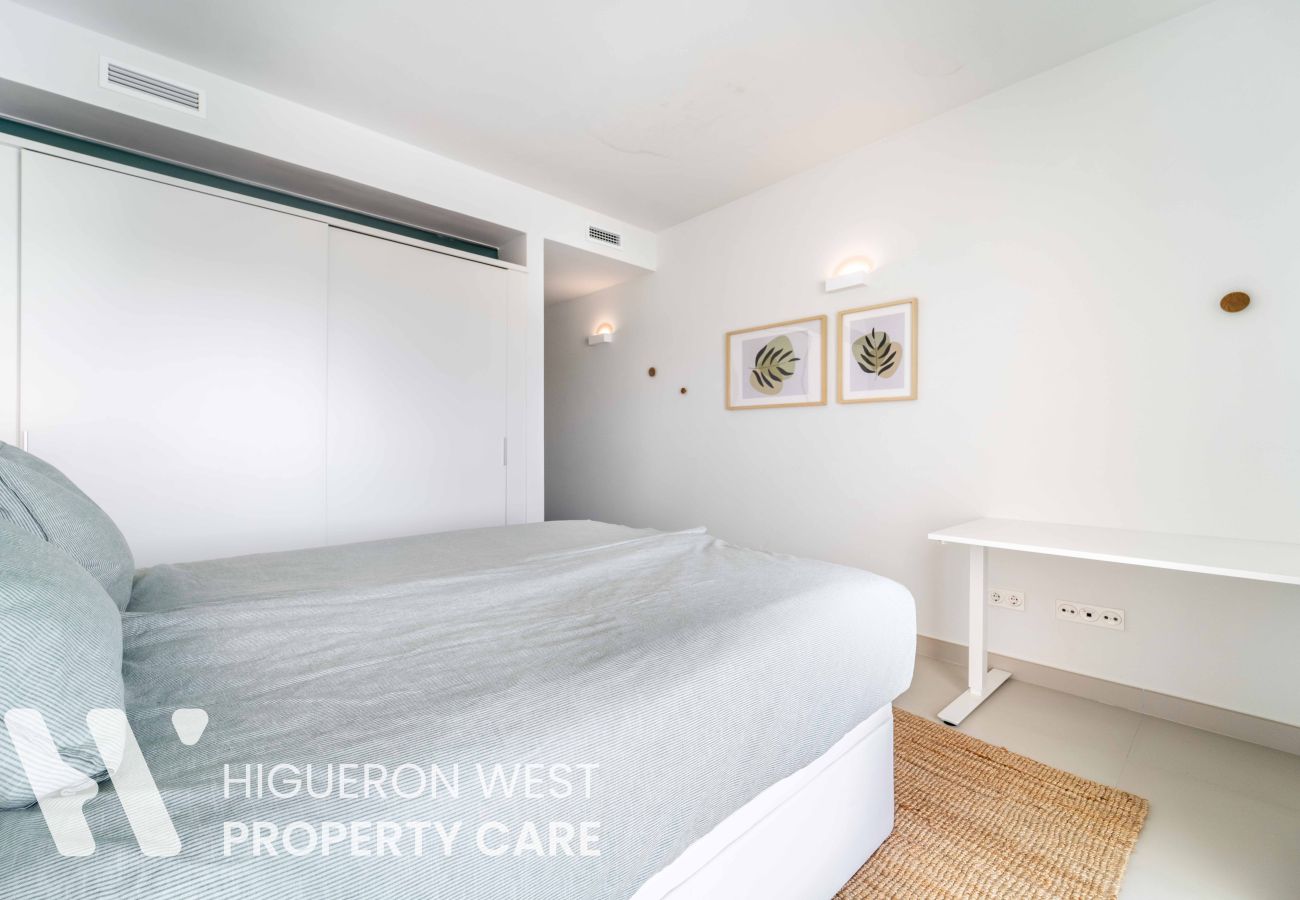 Apartment in Benalmádena - The Sunset Vista – The Hill Collection by HWPC