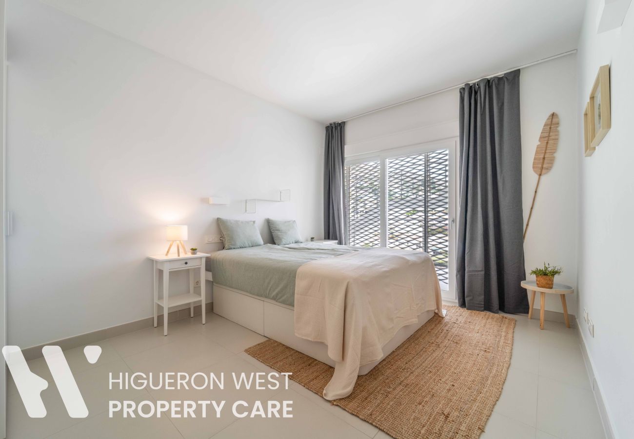 Apartment in Benalmádena - The Sunset Vista – The Hill Collection by HWPC