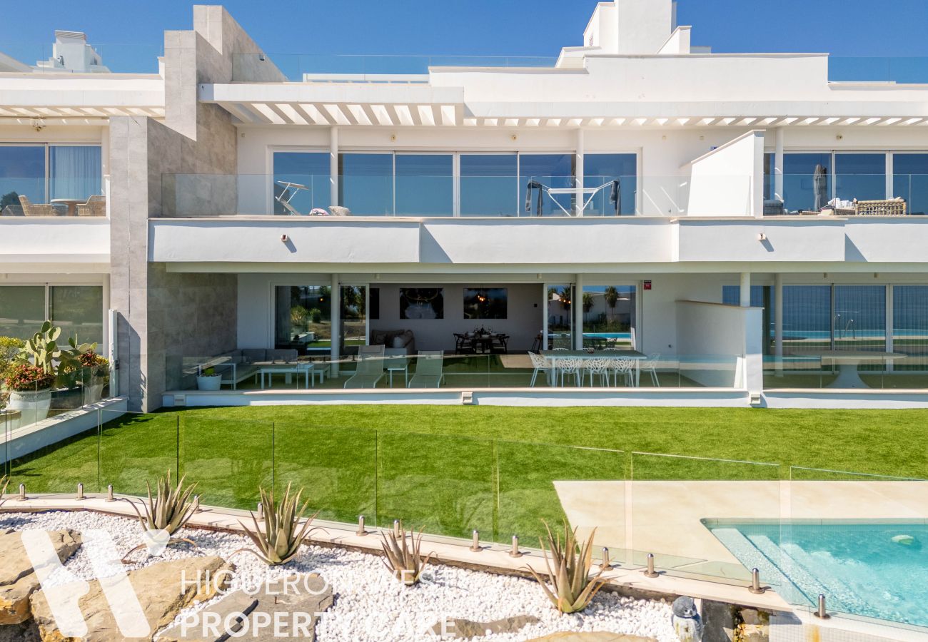 Apartment in Benalmádena - Luma View Retreat By HWPC