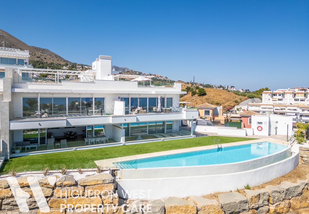 Apartment in Benalmádena - Luma View Retreat By HWPC