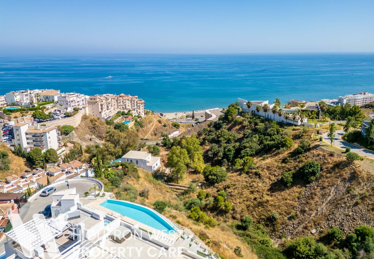 Apartment in Benalmádena - Luma View Retreat By HWPC
