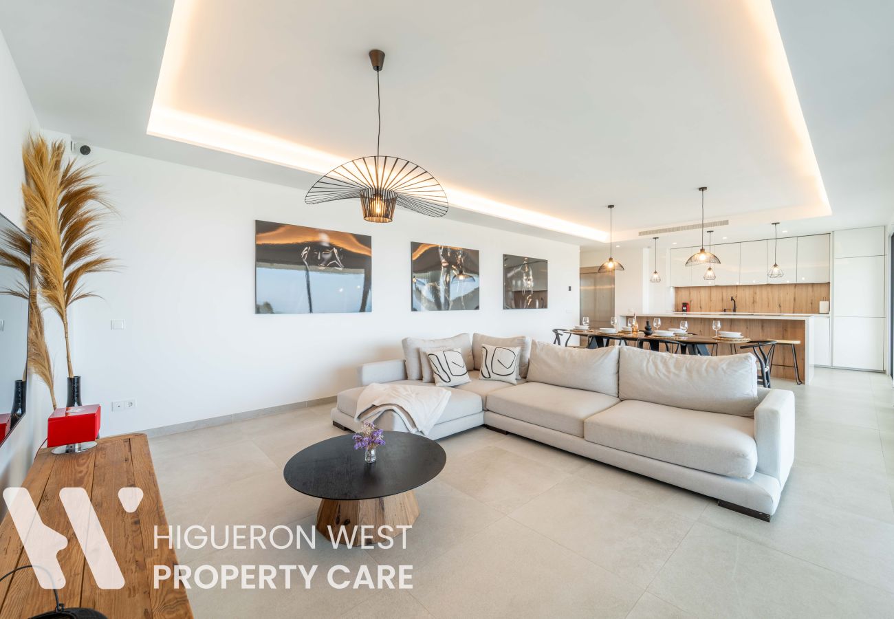 Apartment in Benalmádena - Luma View Retreat By HWPC