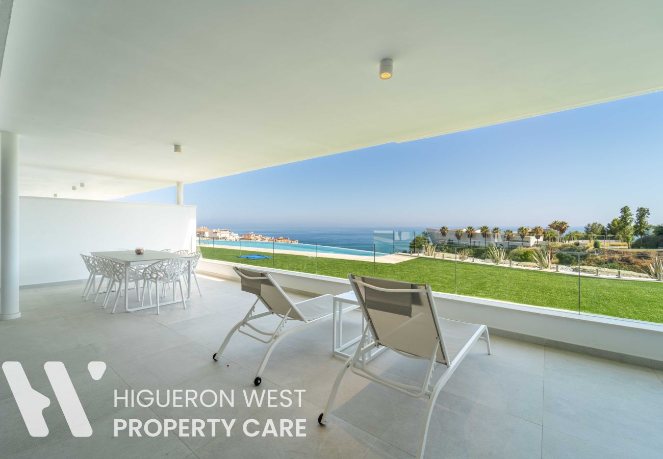 Apartment in Benalmádena - Luma View Retreat By HWPC