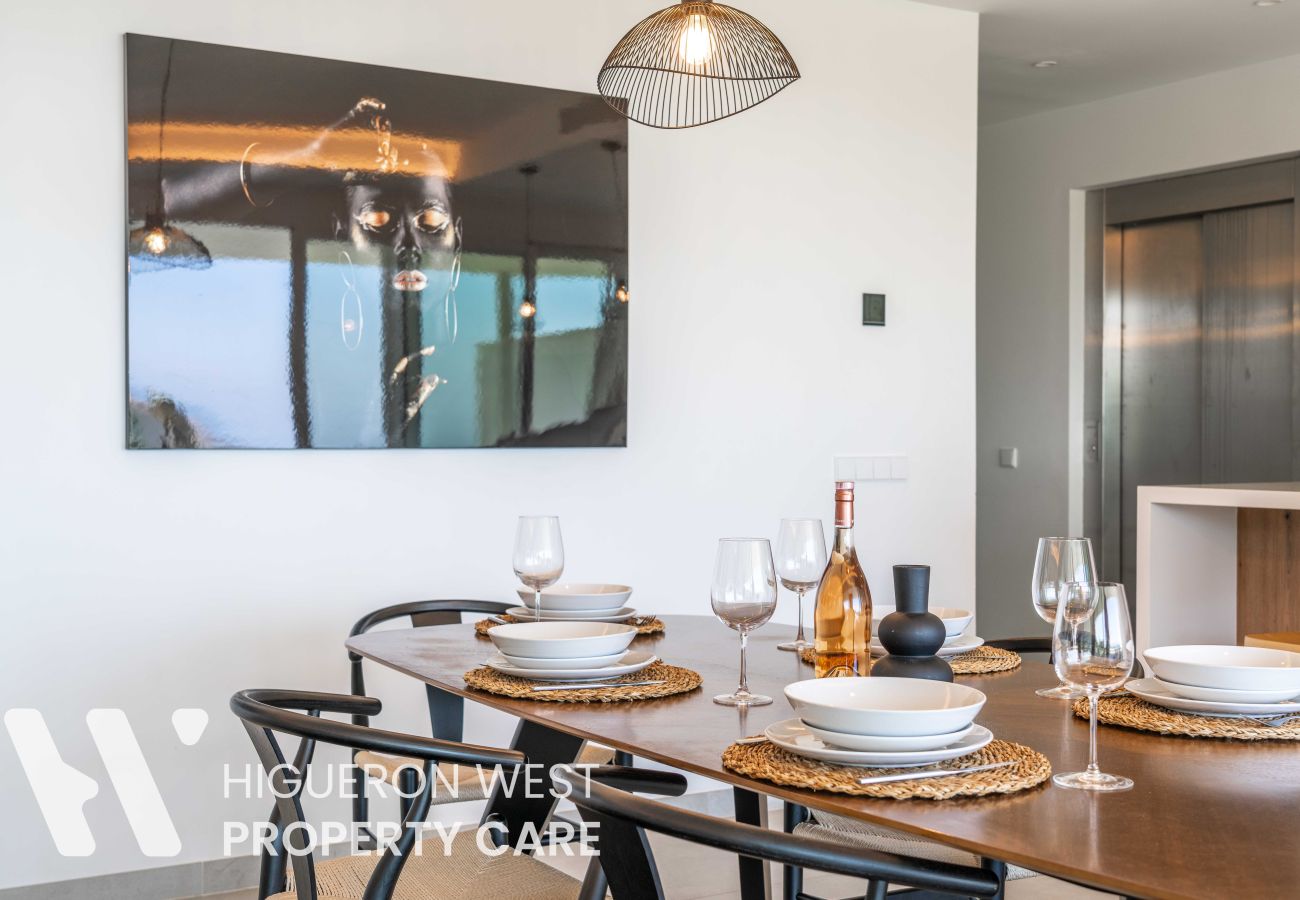 Apartment in Benalmádena - Luma View Retreat By HWPC