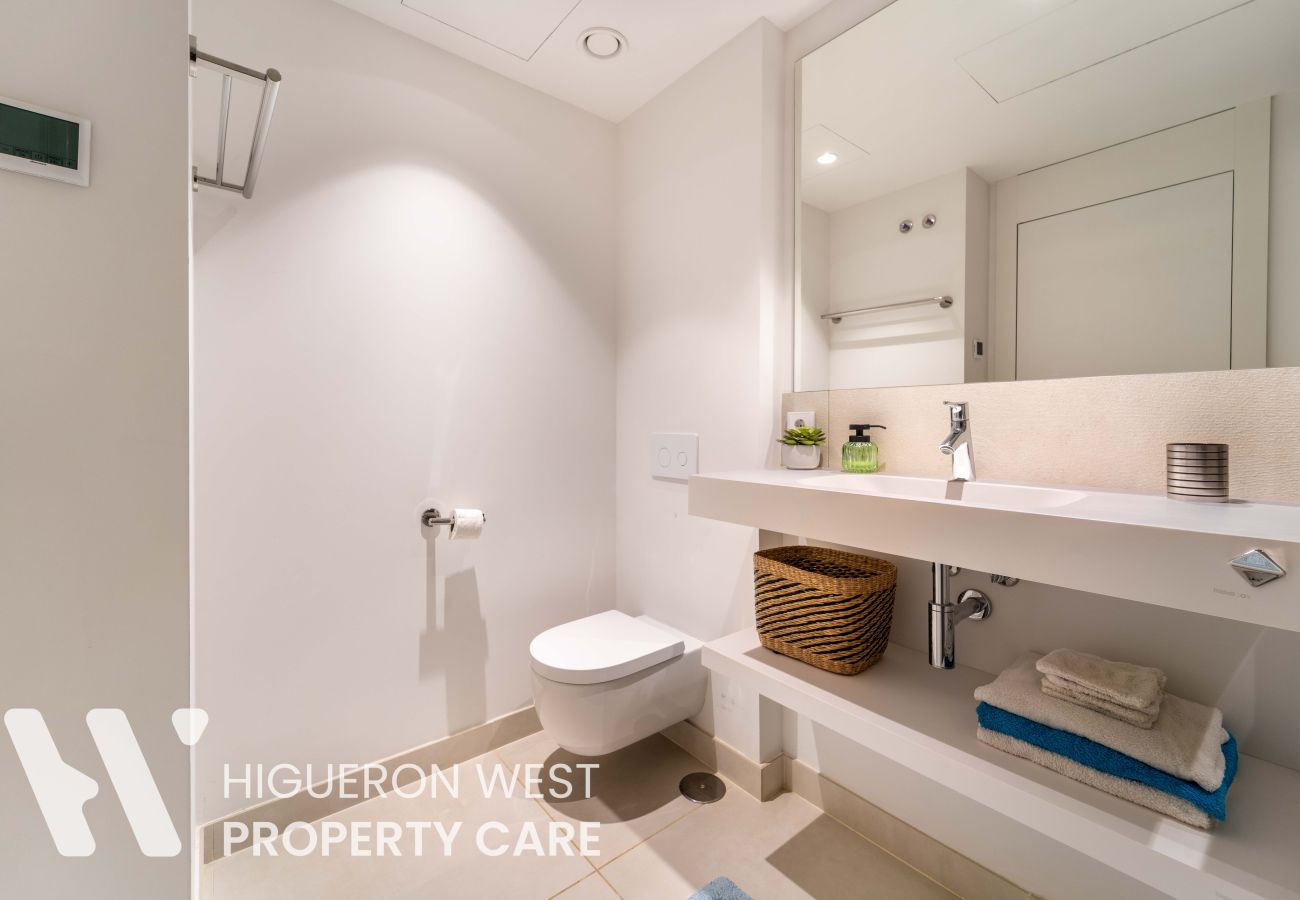 Apartment in Fuengirola - The Blue Horizon by HWP