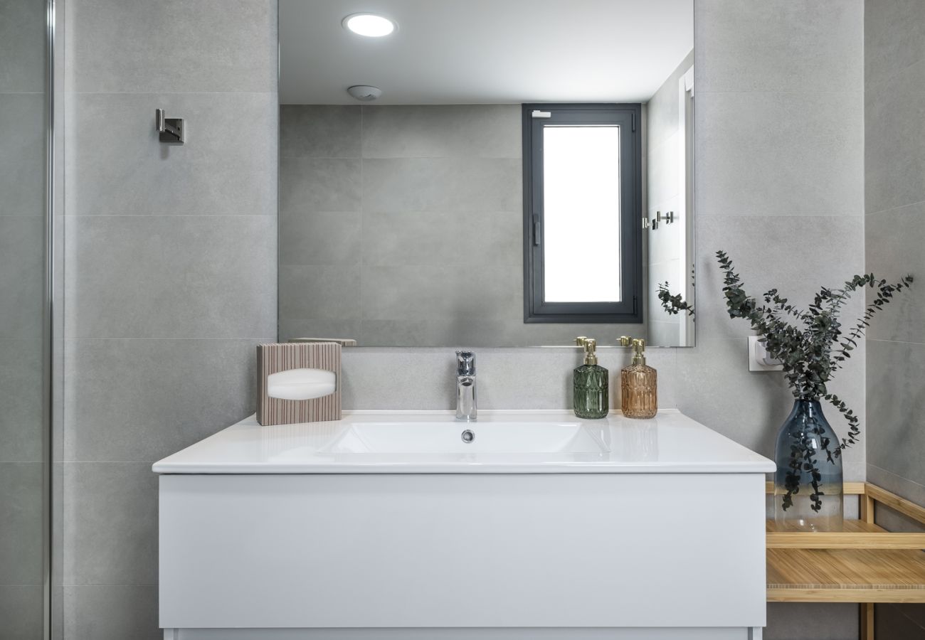 Apartment in Fuengirola - Terraza Mar by HWPC