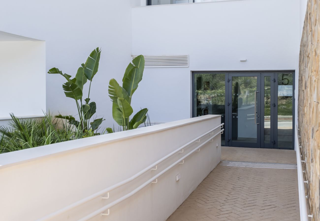 Apartment in Fuengirola - Terraza Mar by HWPC