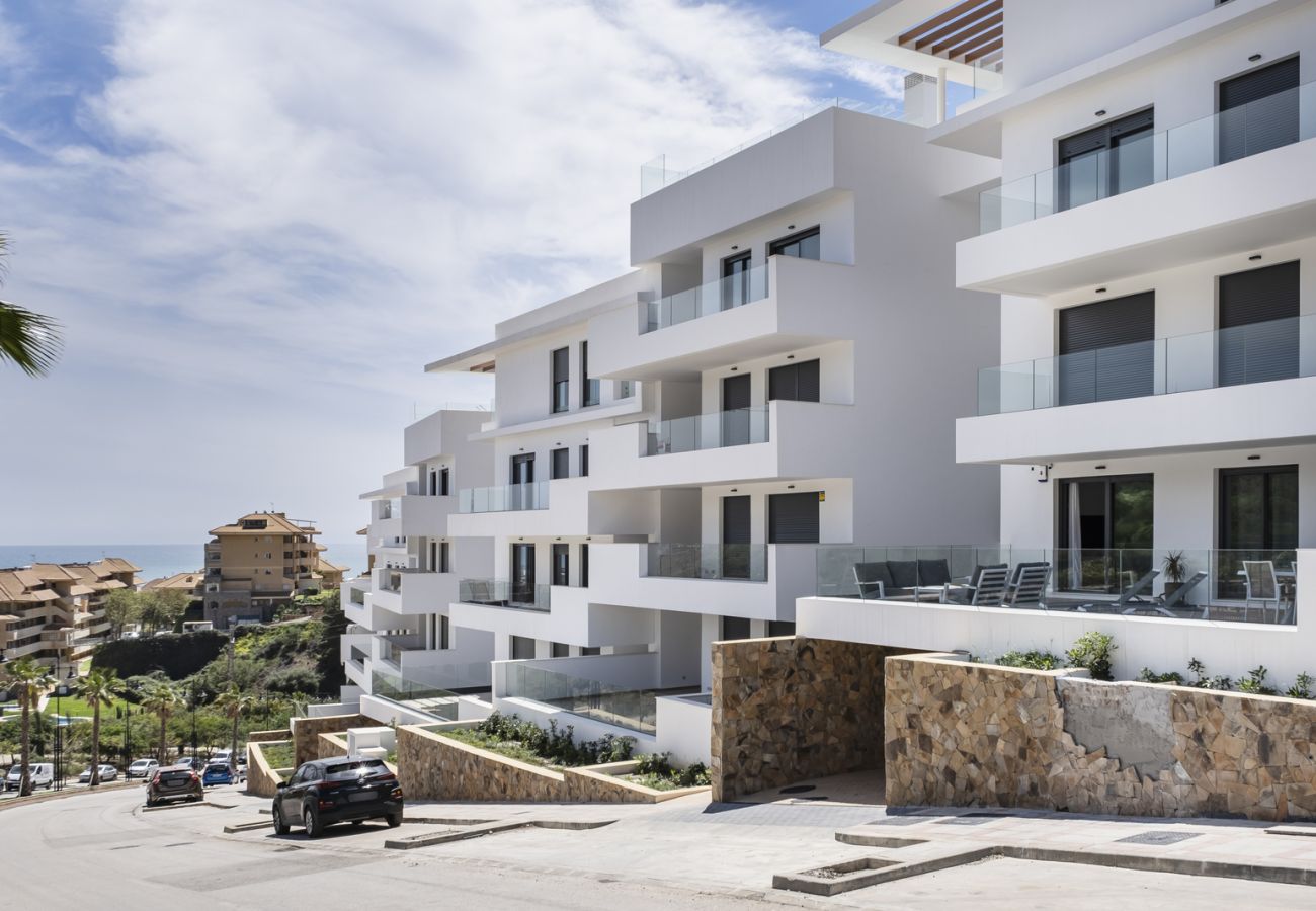 Apartment in Fuengirola - Terraza Mar by HWPC