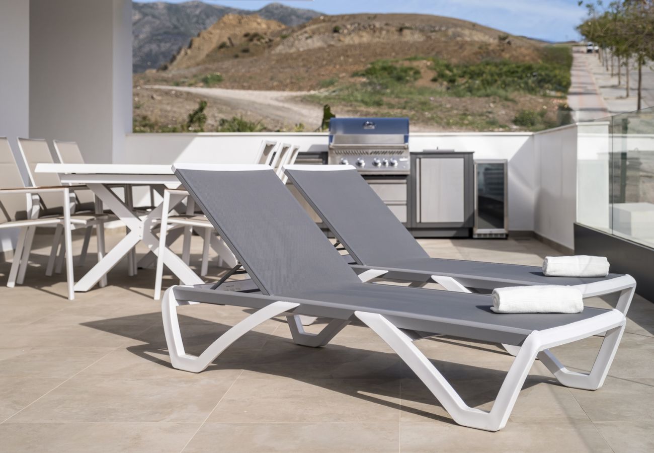 Apartment in Fuengirola - Terraza Mar by HWPC