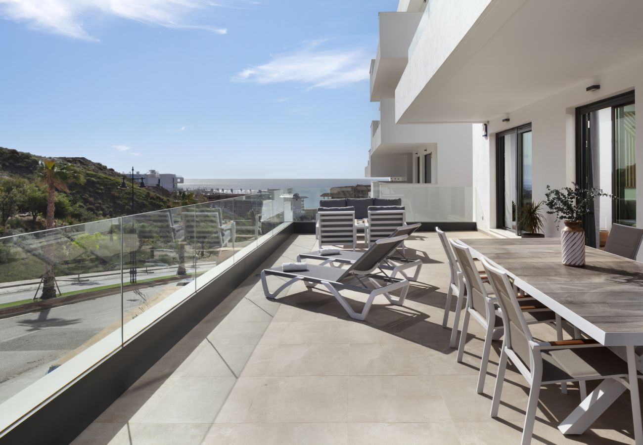 Apartment in Fuengirola - Terraza Mar by HWPC
