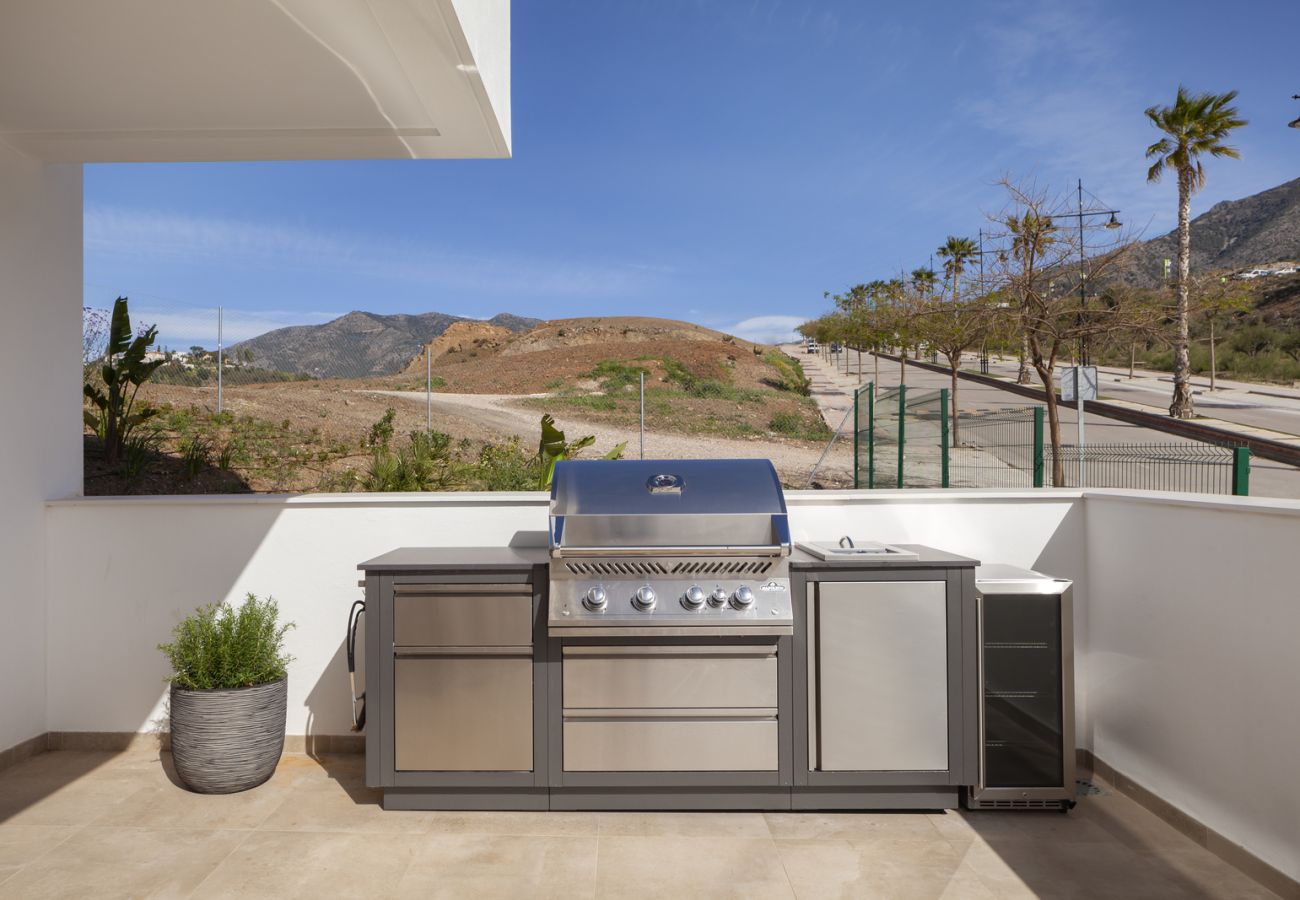 Apartment in Fuengirola - Terraza Mar by HWPC