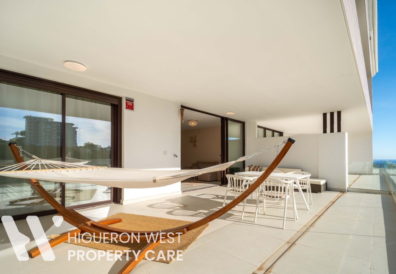 Apartment in Fuengirola - The Oasis in Las Lomas by HWPC 