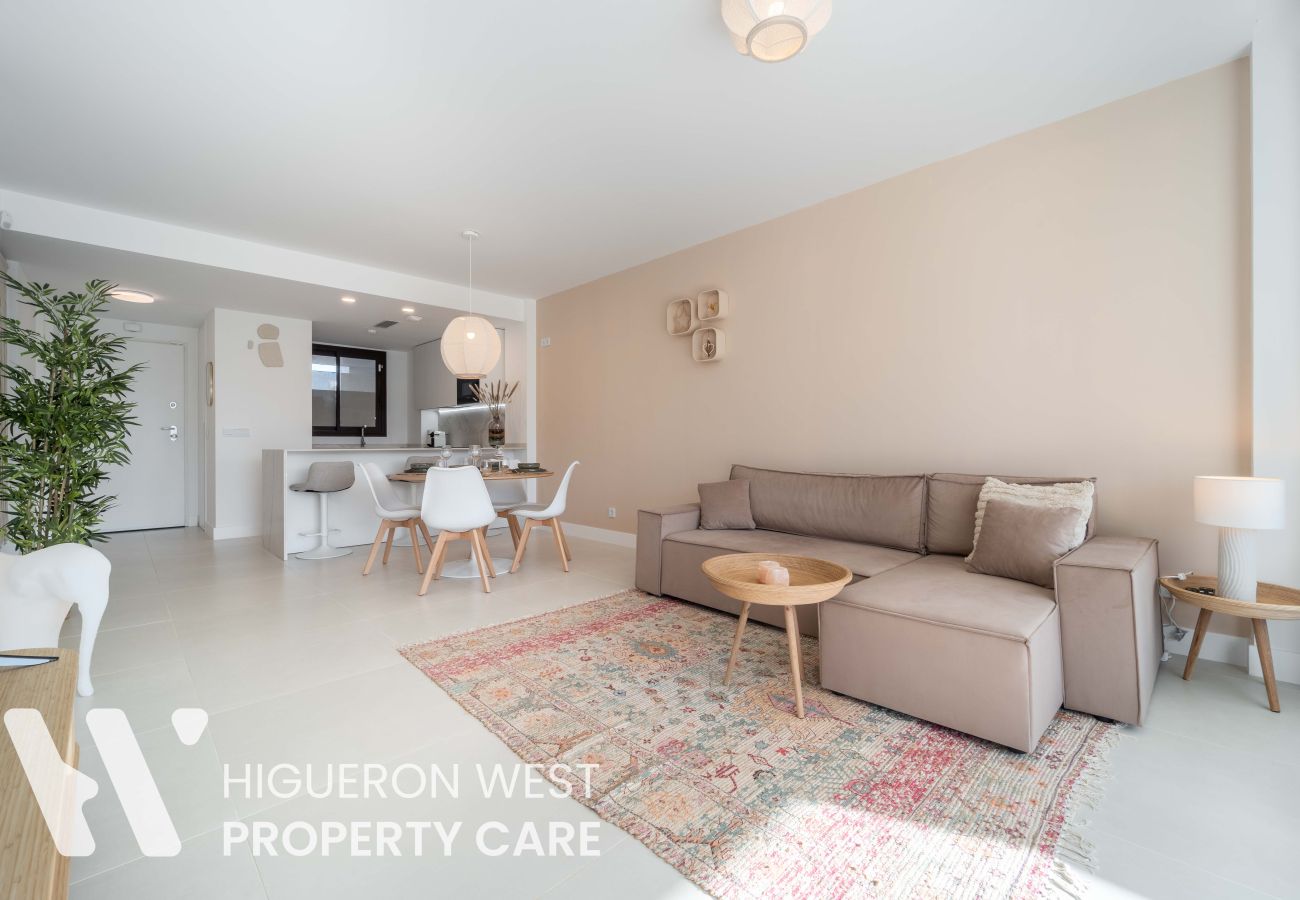 Apartment in Fuengirola - The Oasis in Las Lomas by HWPC 