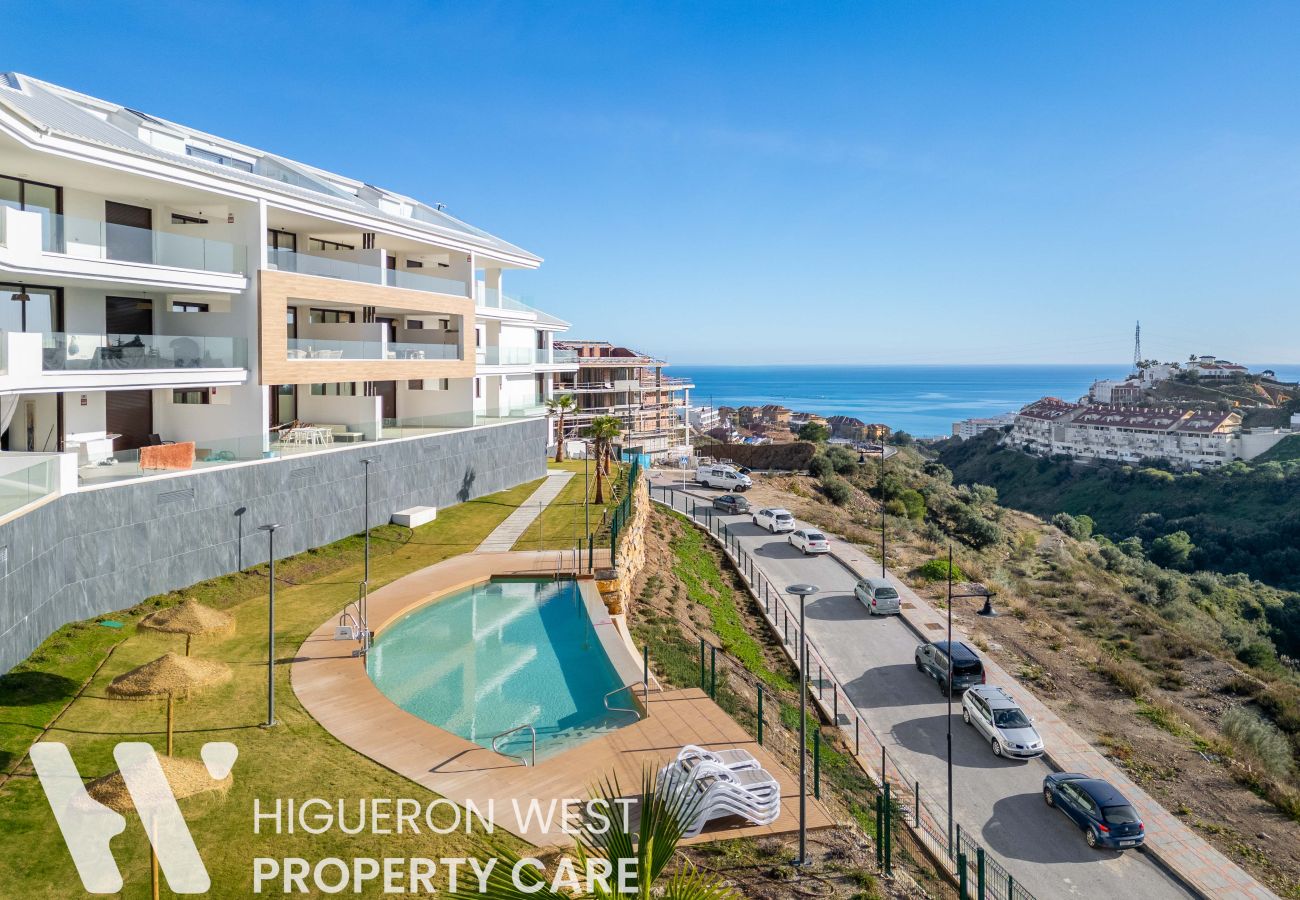 Apartment in Fuengirola - The Oasis in Las Lomas by HWPC 