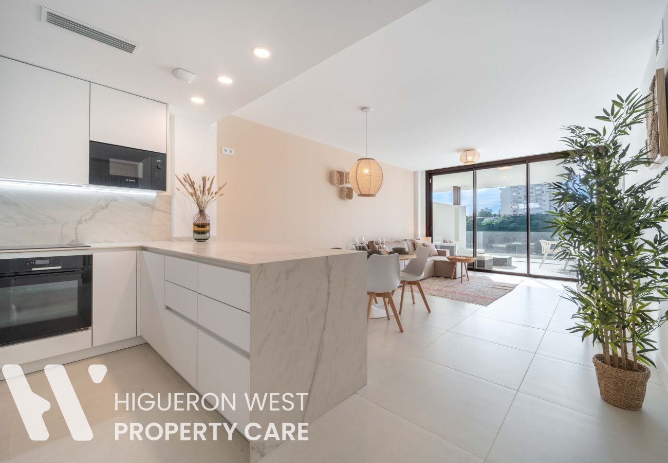 Apartment in Fuengirola - The Oasis in Las Lomas by HWPC 