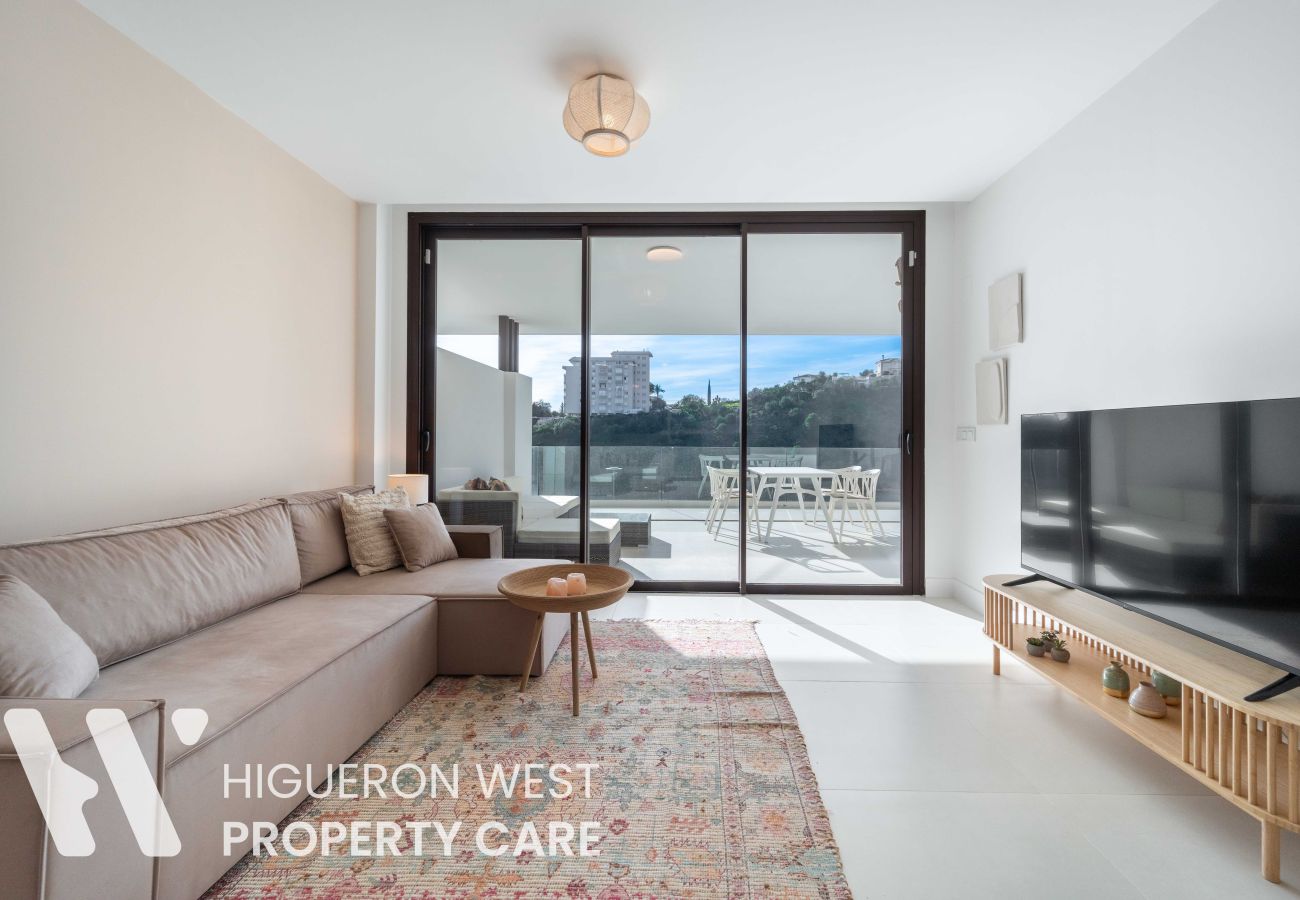 Apartment in Fuengirola - The Oasis in Las Lomas by HWPC 