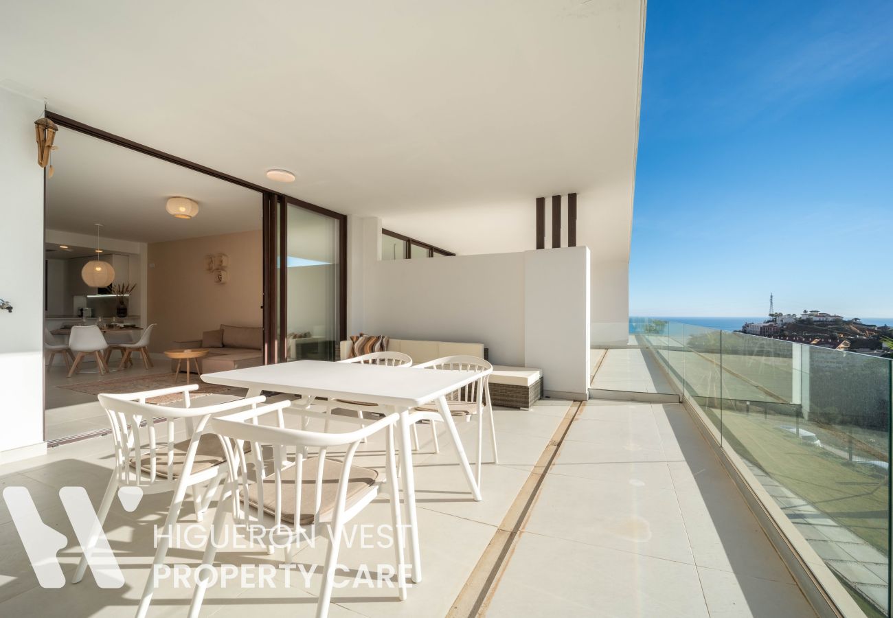 Apartment in Fuengirola - The Oasis in Las Lomas by HWPC 