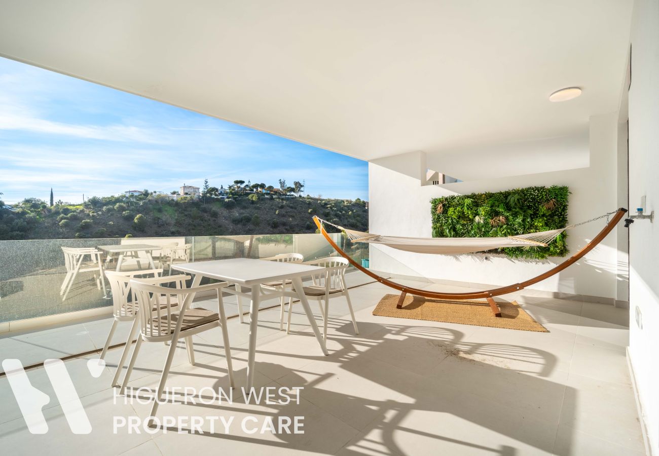 Apartment in Fuengirola - The Oasis in Las Lomas by HWPC 