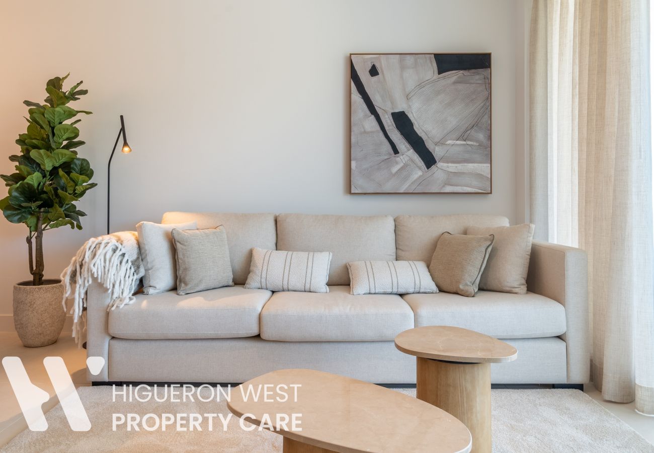 Apartment in Fuengirola - Infinity View by HWPC