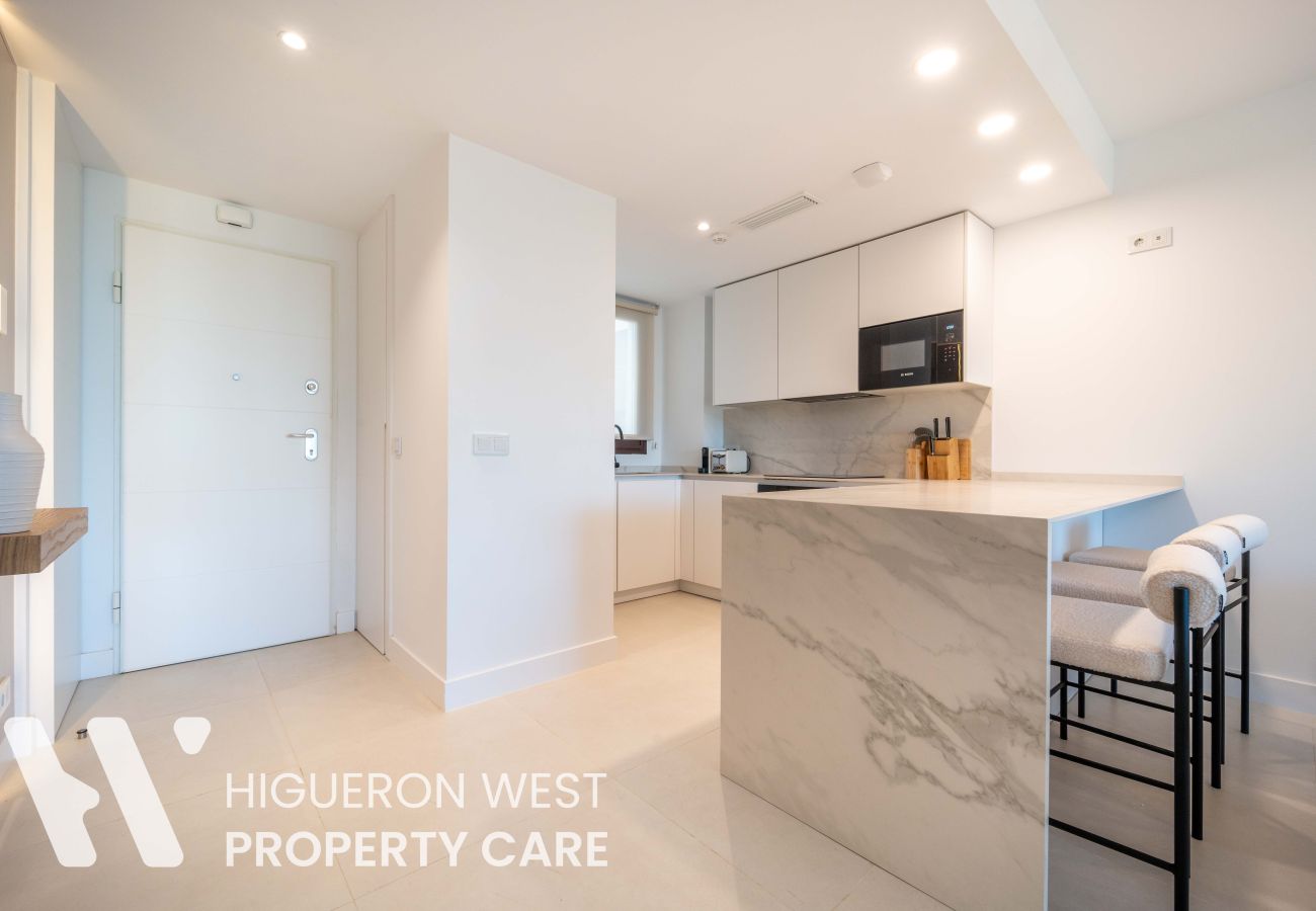 Apartment in Fuengirola - Infinity View by HWPC