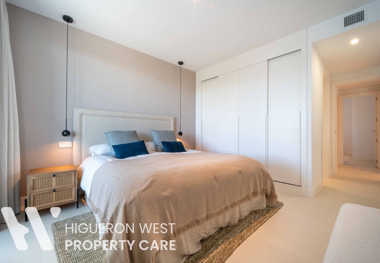 Apartment in Fuengirola - Infinity View by HWPC