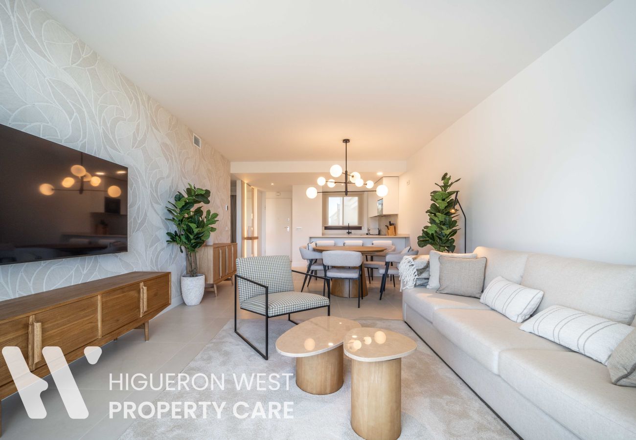 Apartment in Fuengirola - Infinity View by HWPC
