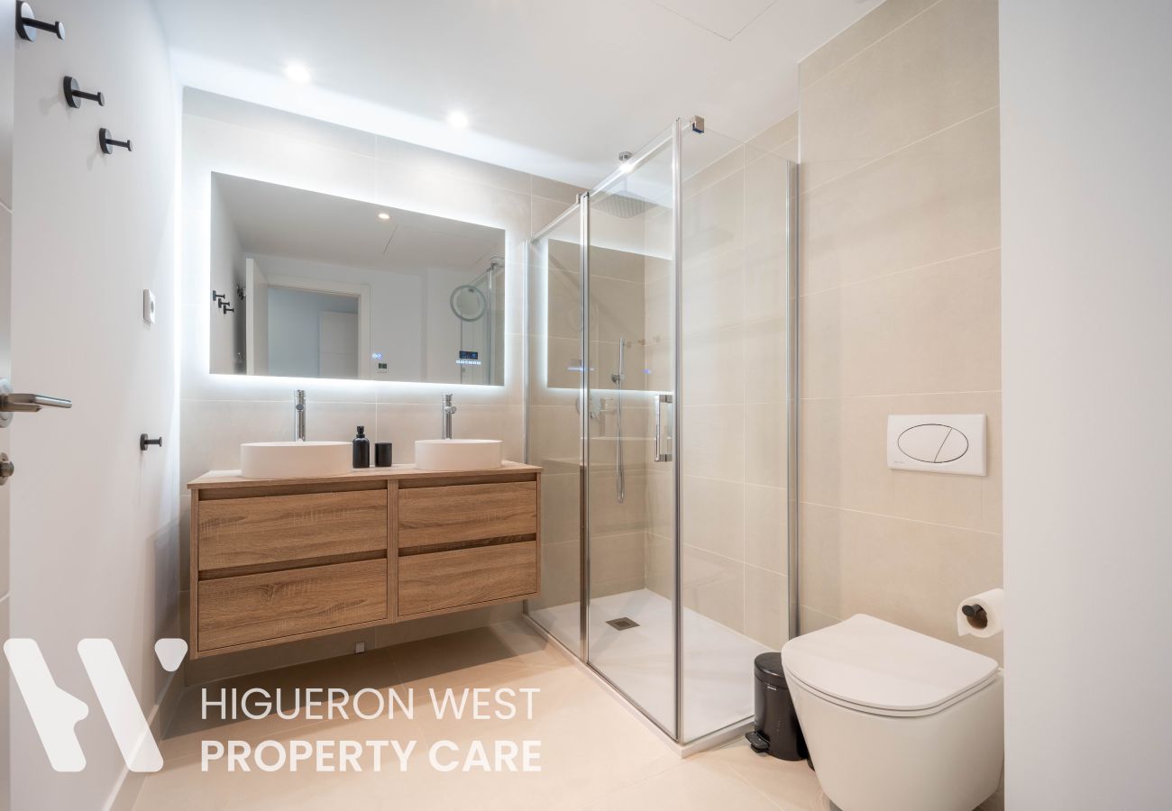Apartment in Fuengirola - Infinity View by HWPC