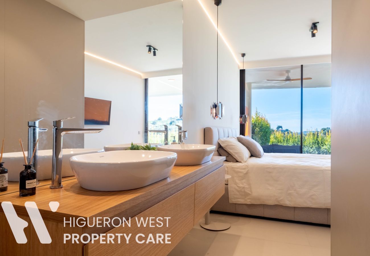 Apartment in Fuengirola - Aalborg Mezcal