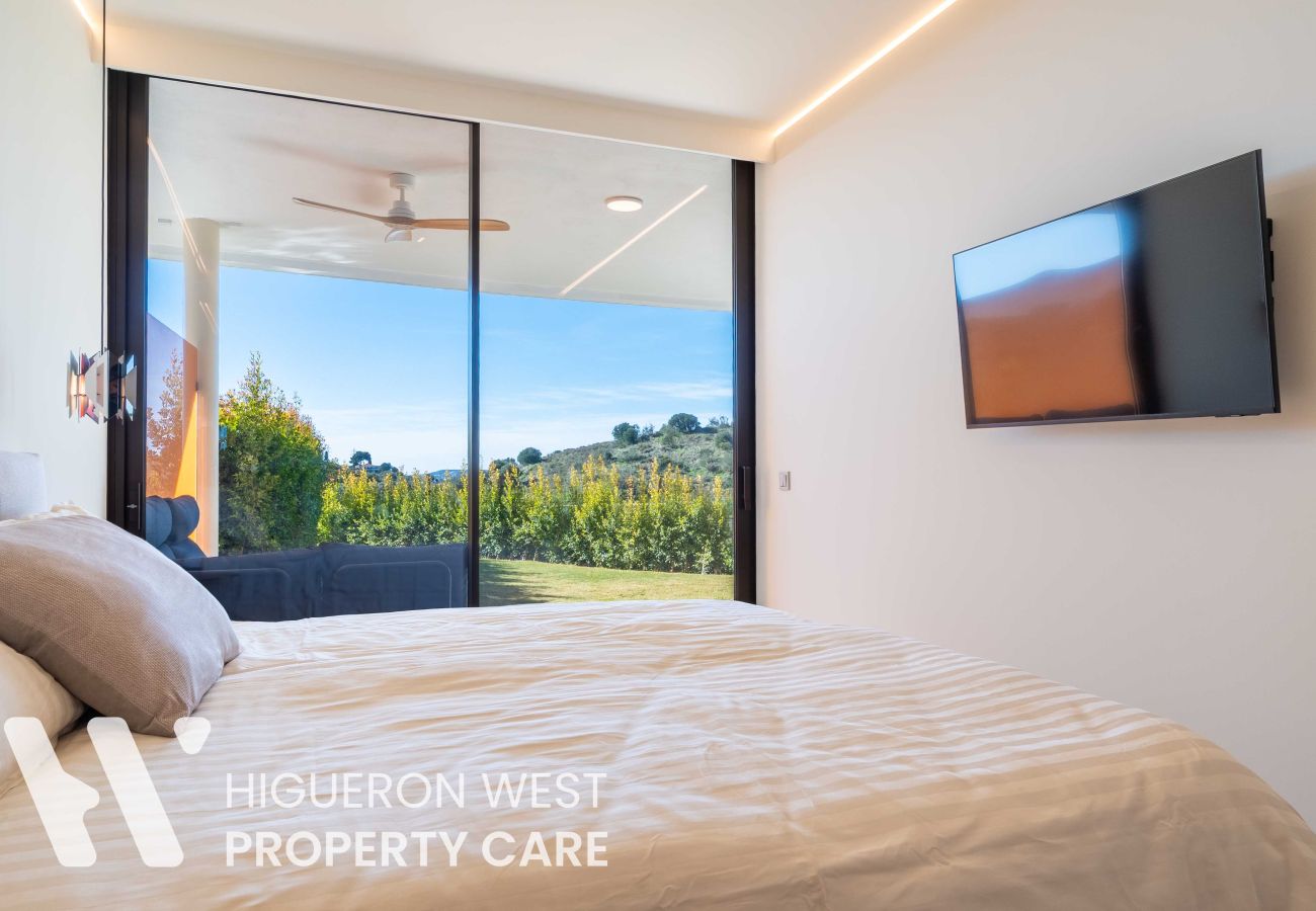 Apartment in Fuengirola - Aalborg Mezcal