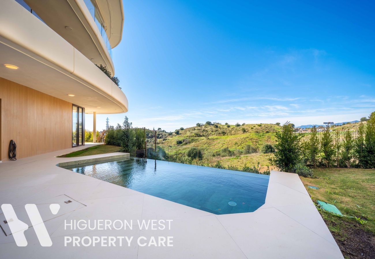 Apartment in Fuengirola - Aalborg Mezcal