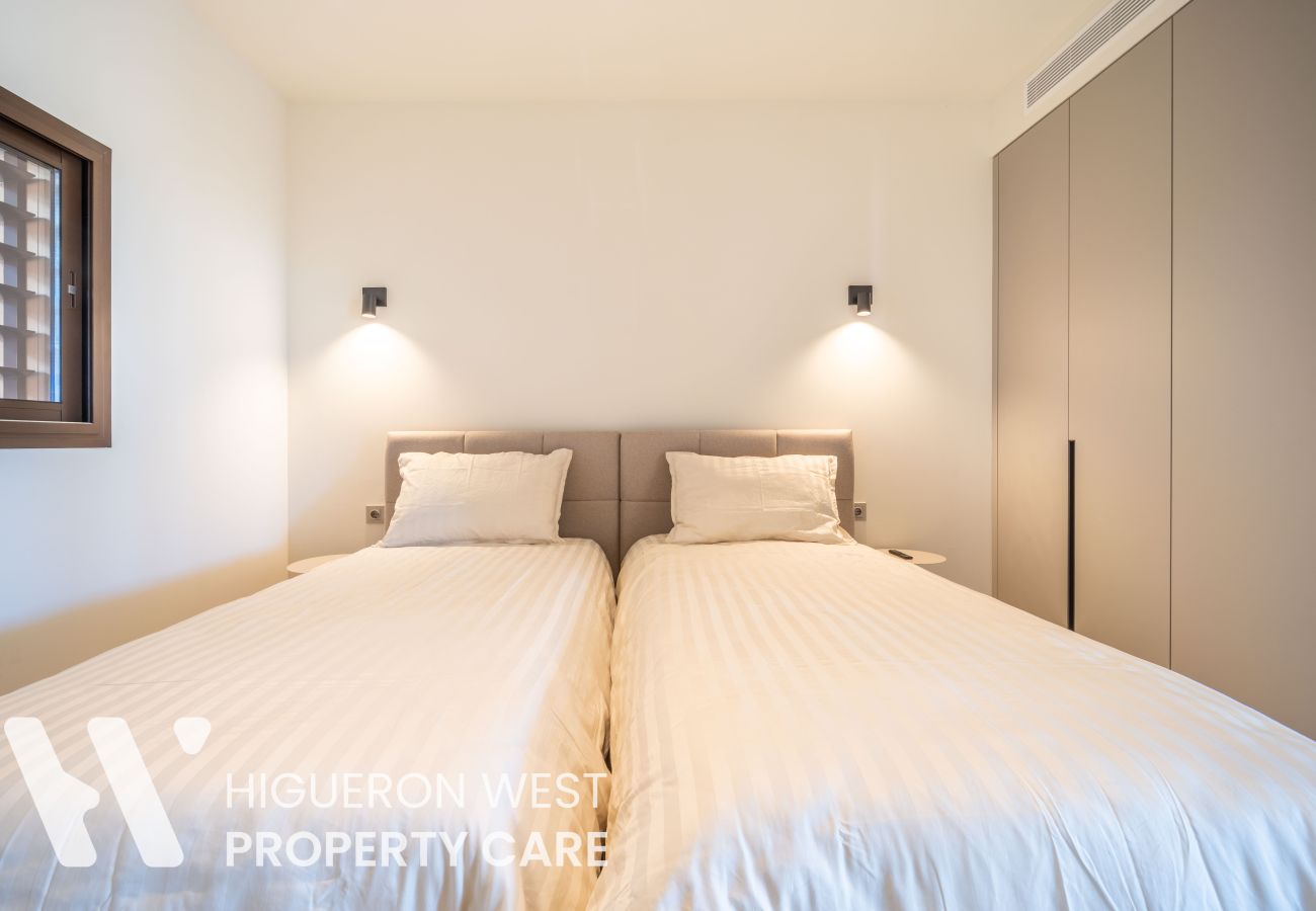 Apartment in Fuengirola - Aalborg Mezcal