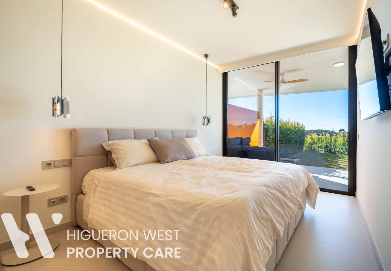 Apartment in Fuengirola - Aalborg Mezcal