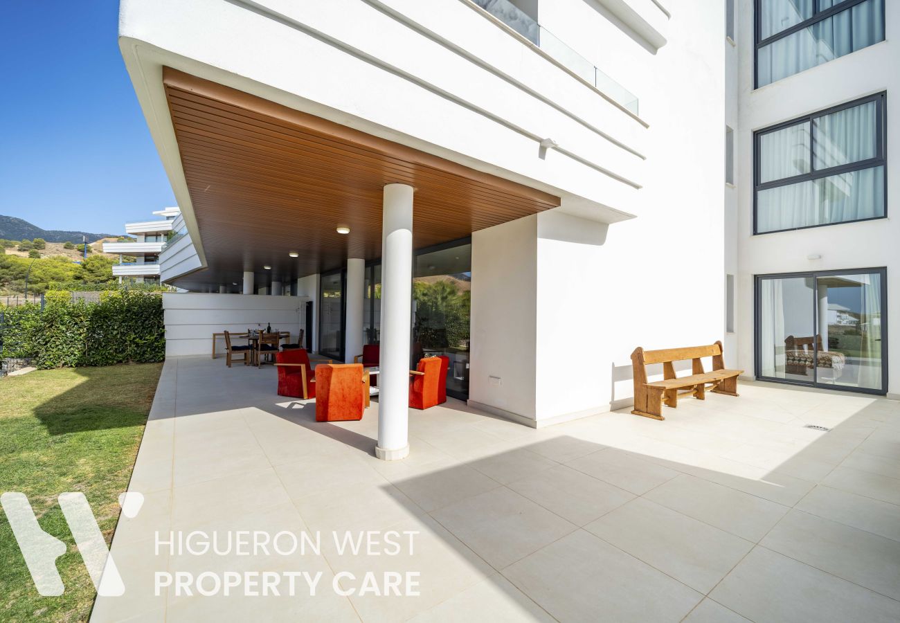 Apartment in Fuengirola - Palm Retreat by HWPC