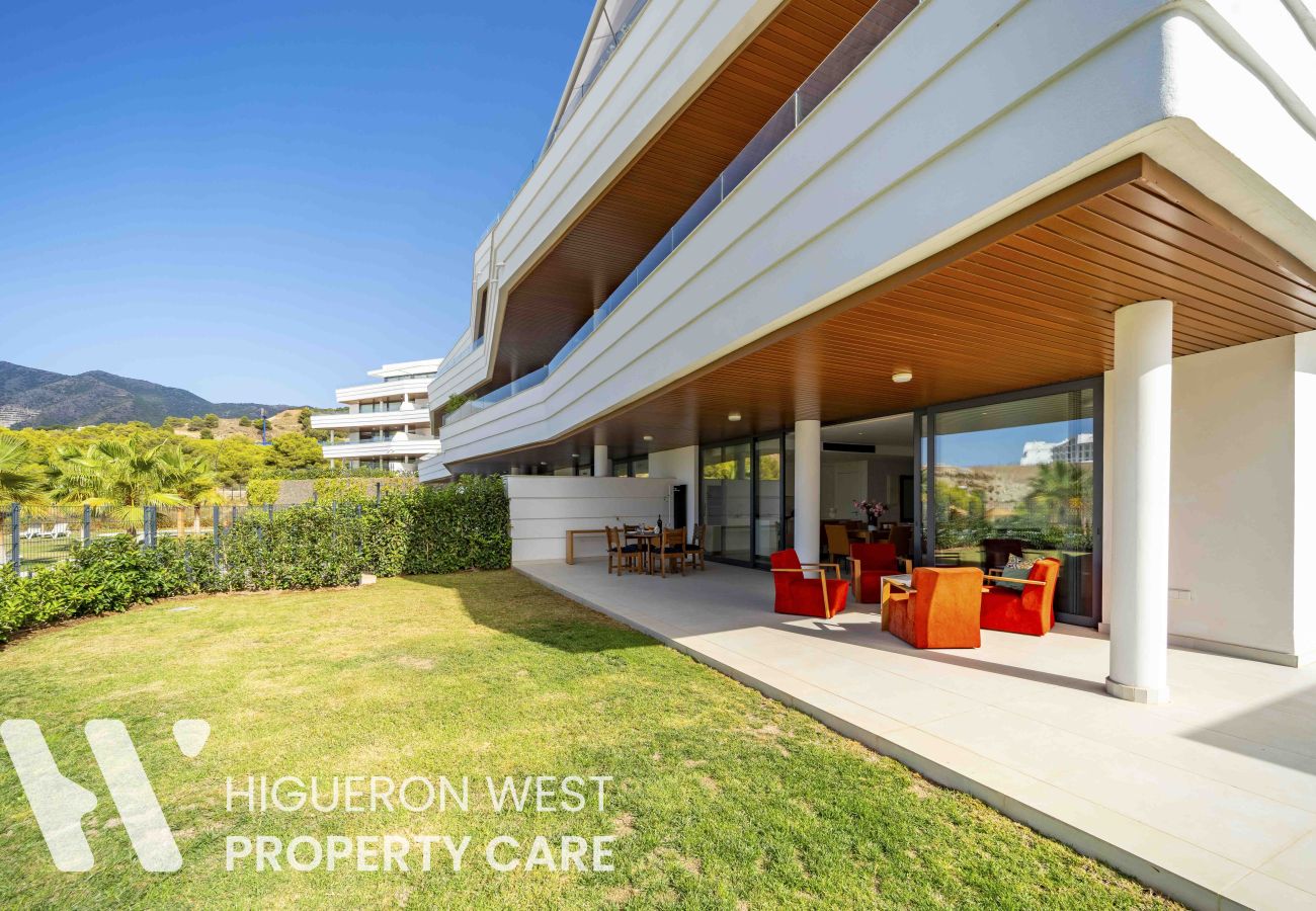 Apartment in Fuengirola - Palm Retreat by HWPC