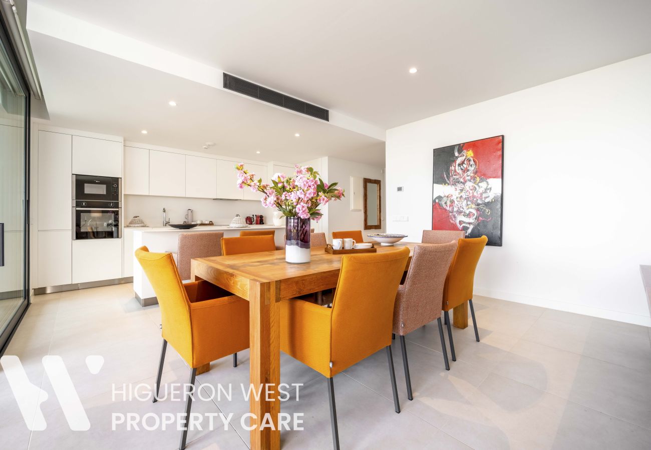 Apartment in Fuengirola - Palm Retreat by HWPC