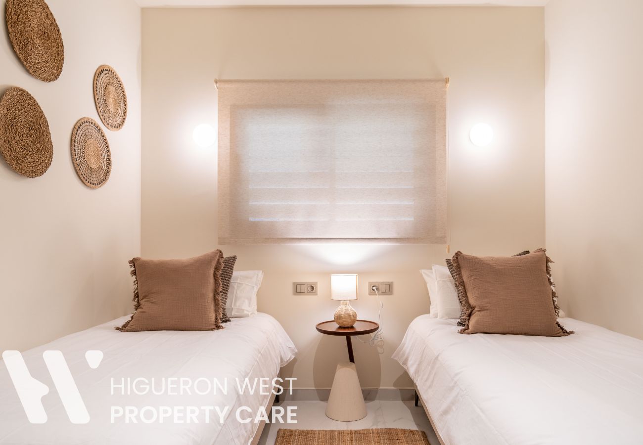 Apartment in Fuengirola - The Sun & Sea Pool Hideaway by HWPC