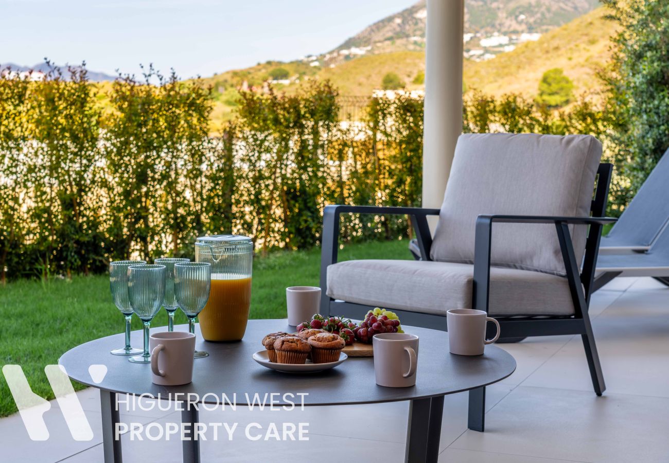 Apartment in Fuengirola - The Sun & Sea Pool Hideaway by HWPC