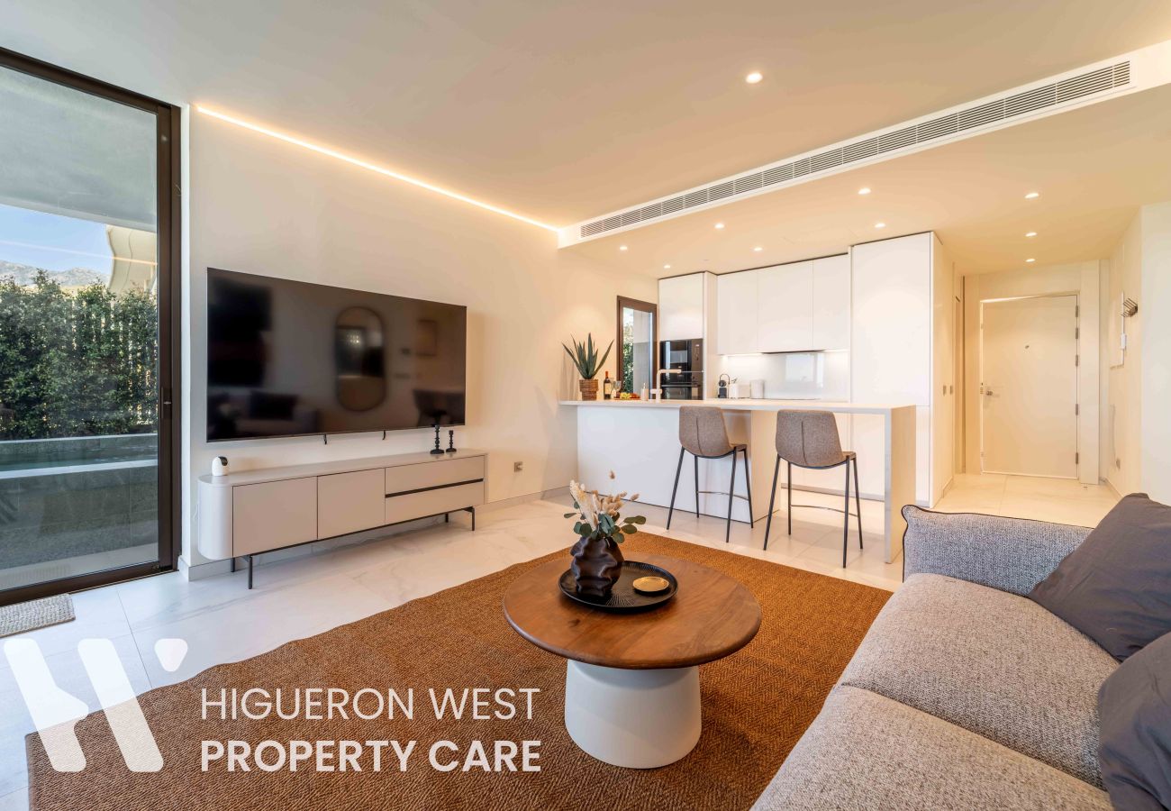 Apartment in Fuengirola - The Sun & Sea Pool Hideaway by HWPC