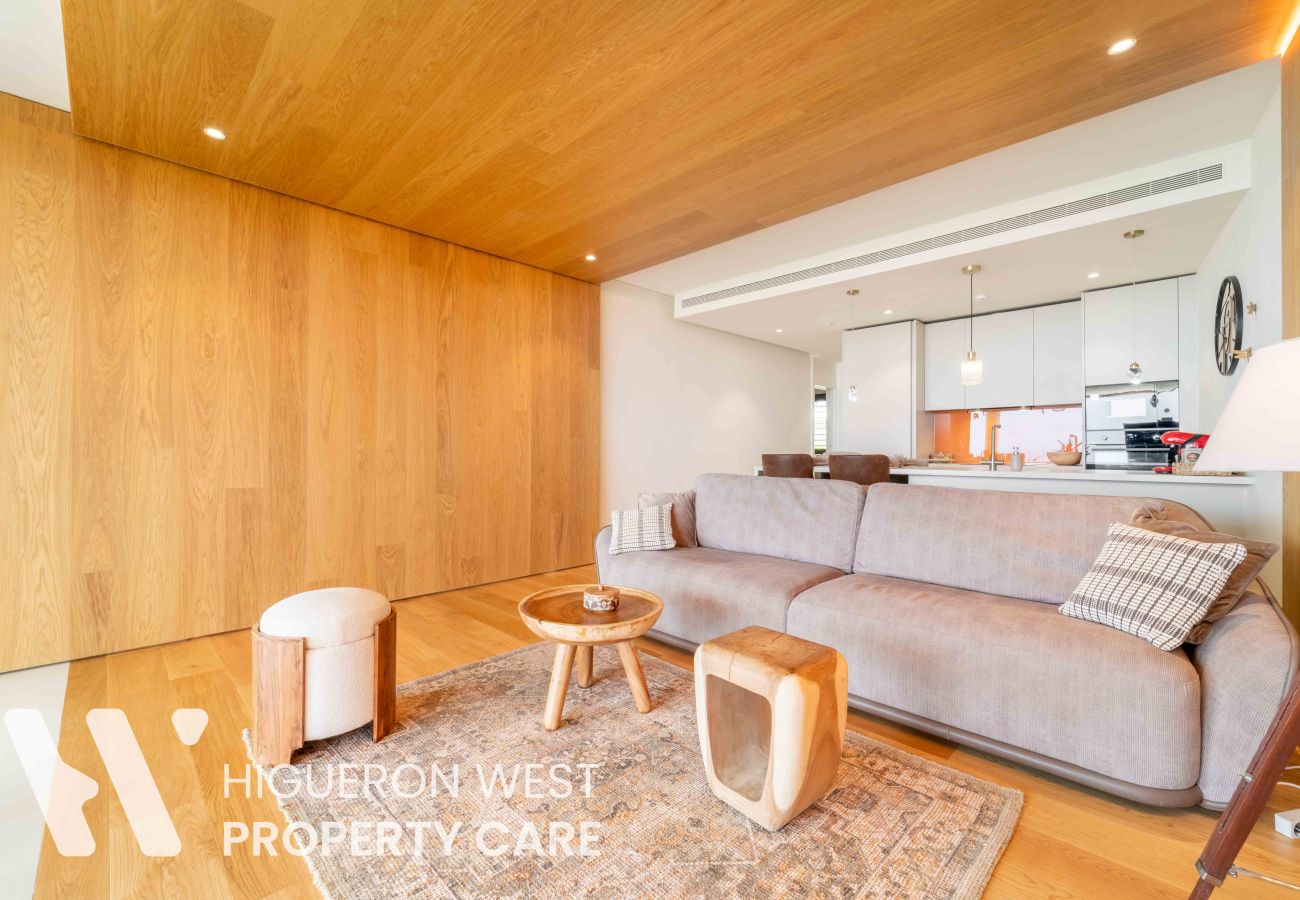 Apartment in Fuengirola - The Sunset Horizon Retreat by HWPC