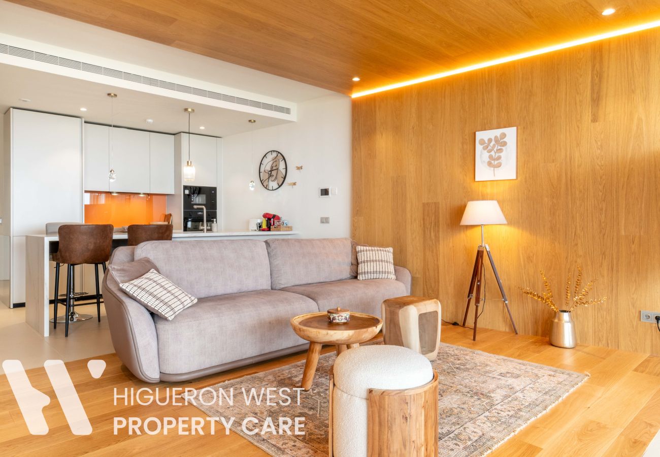 Apartment in Fuengirola - The Sunset Horizon Retreat by HWPC