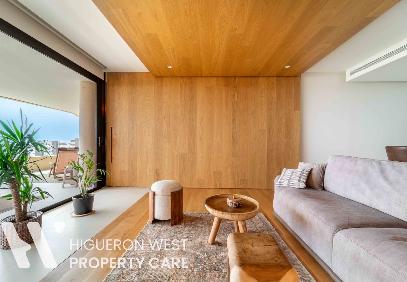 Apartment in Fuengirola - The Sunset Horizon Retreat by HWPC