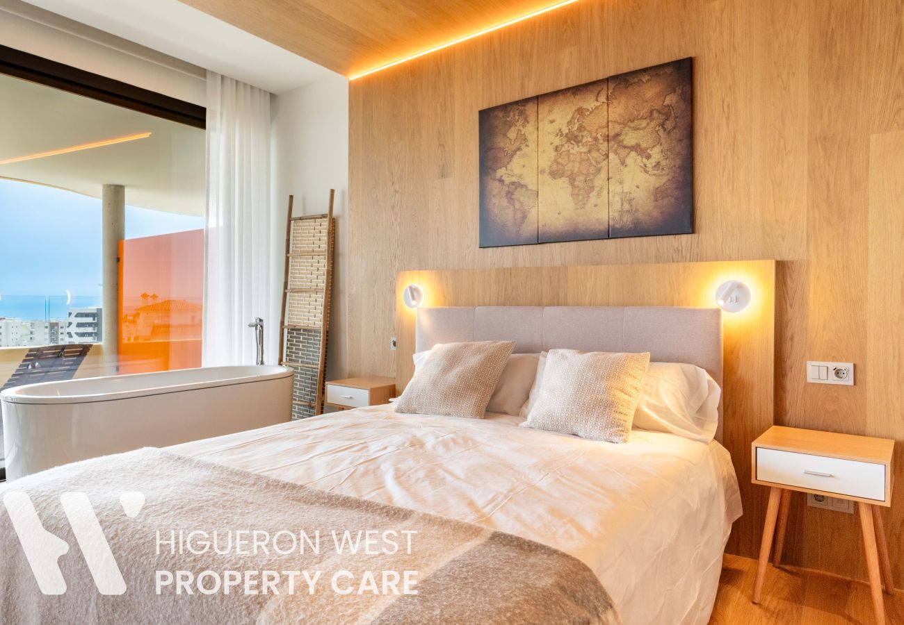 Apartment in Fuengirola - The Sunset Horizon Retreat by HWPC