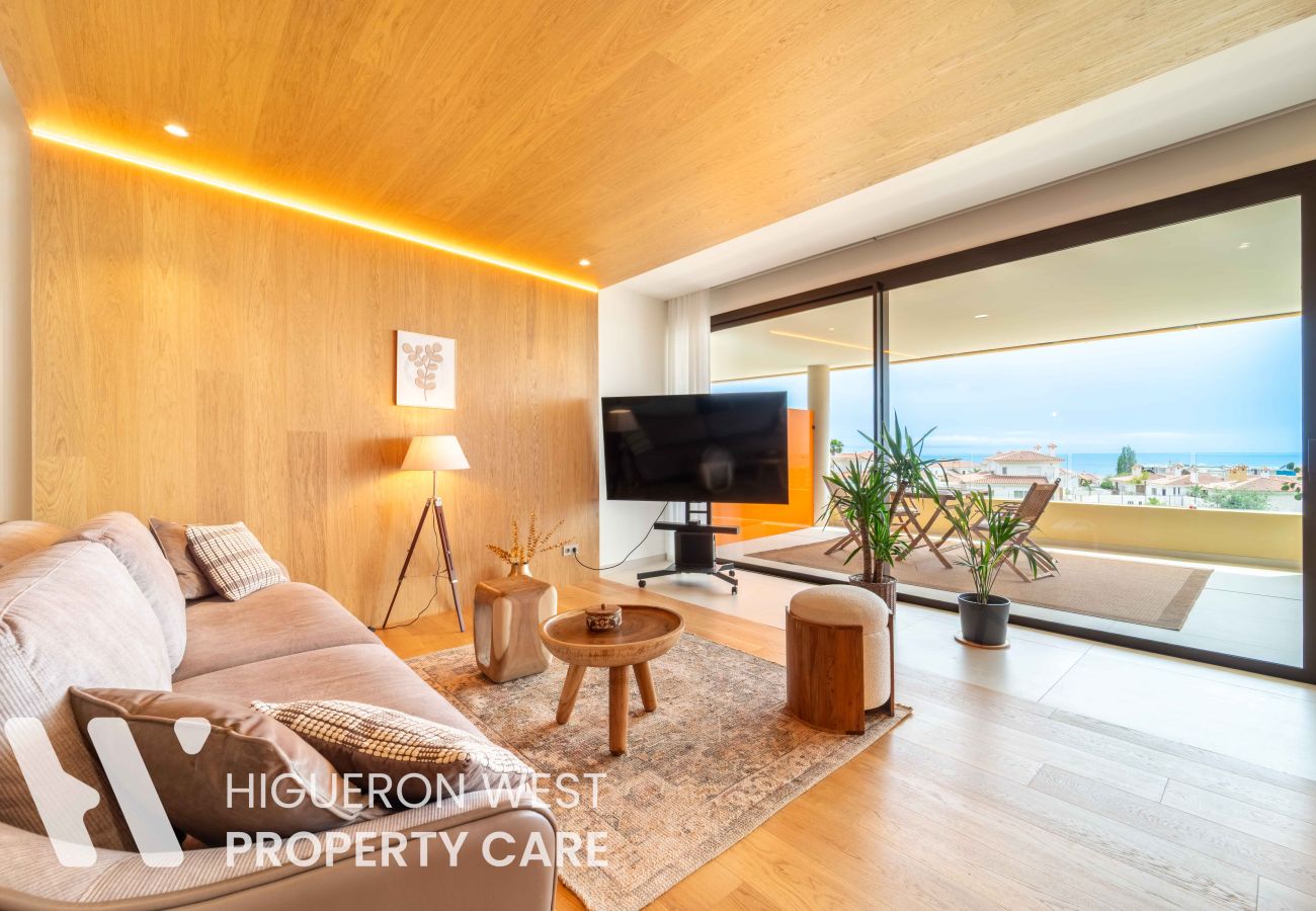 Apartment in Fuengirola - The Sunset Horizon Retreat by HWPC