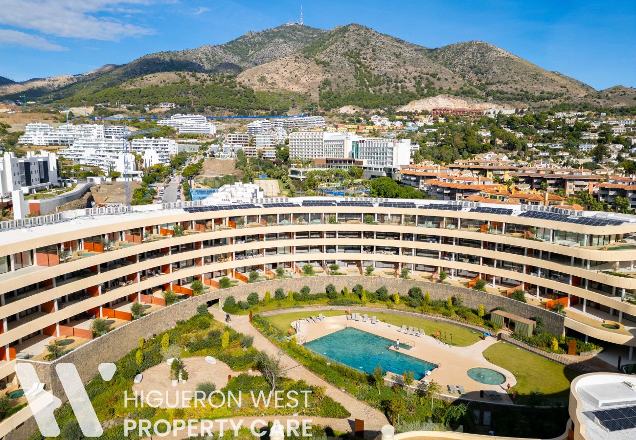 Apartment in Fuengirola - The Sunset Horizon Retreat by HWPC