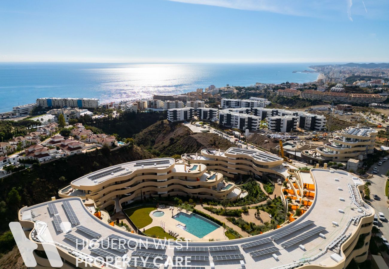 Apartment in Fuengirola - The Sunset Horizon Retreat by HWPC
