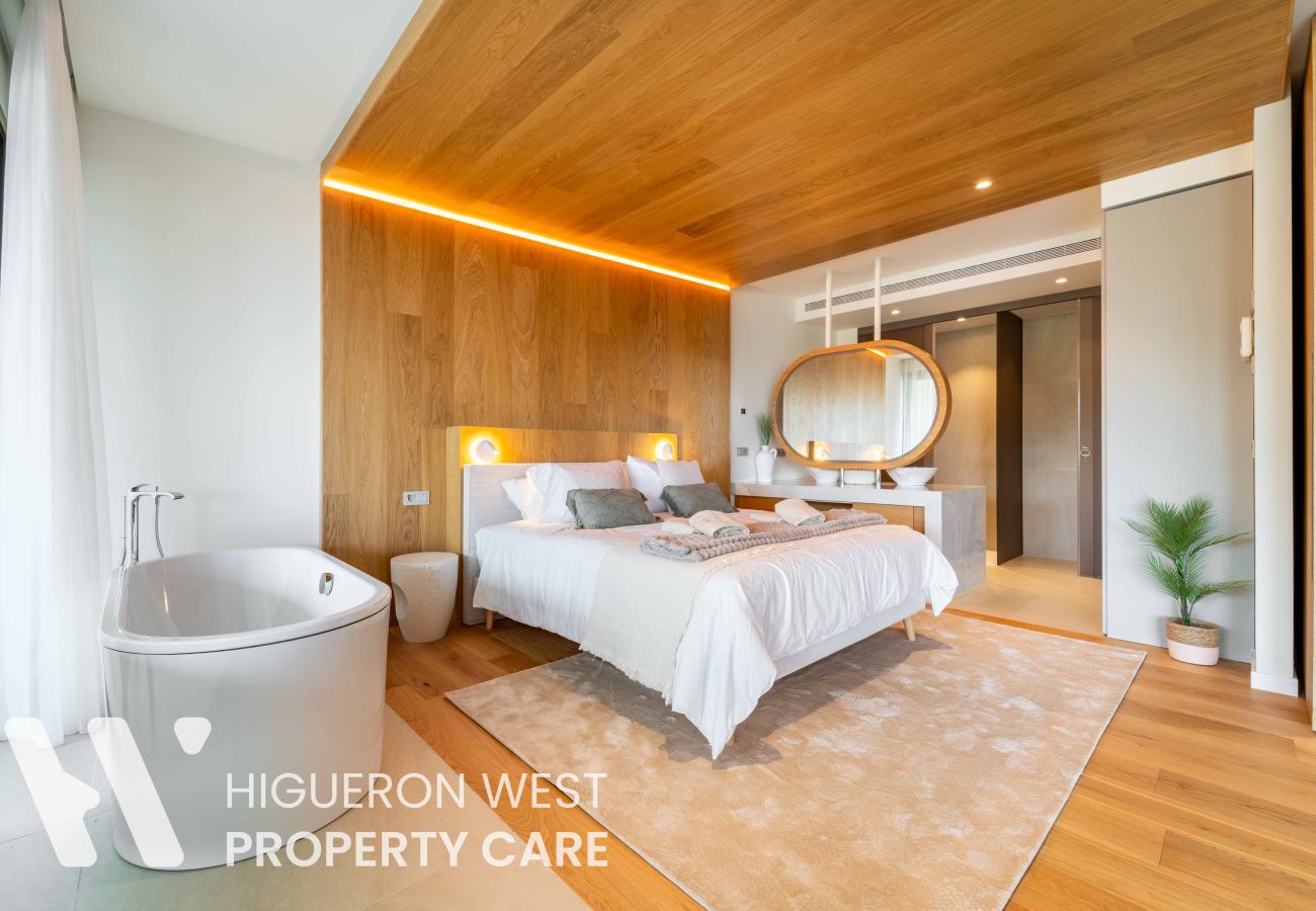 Apartment in Fuengirola - The Horizon Pool Terrace by HWPC