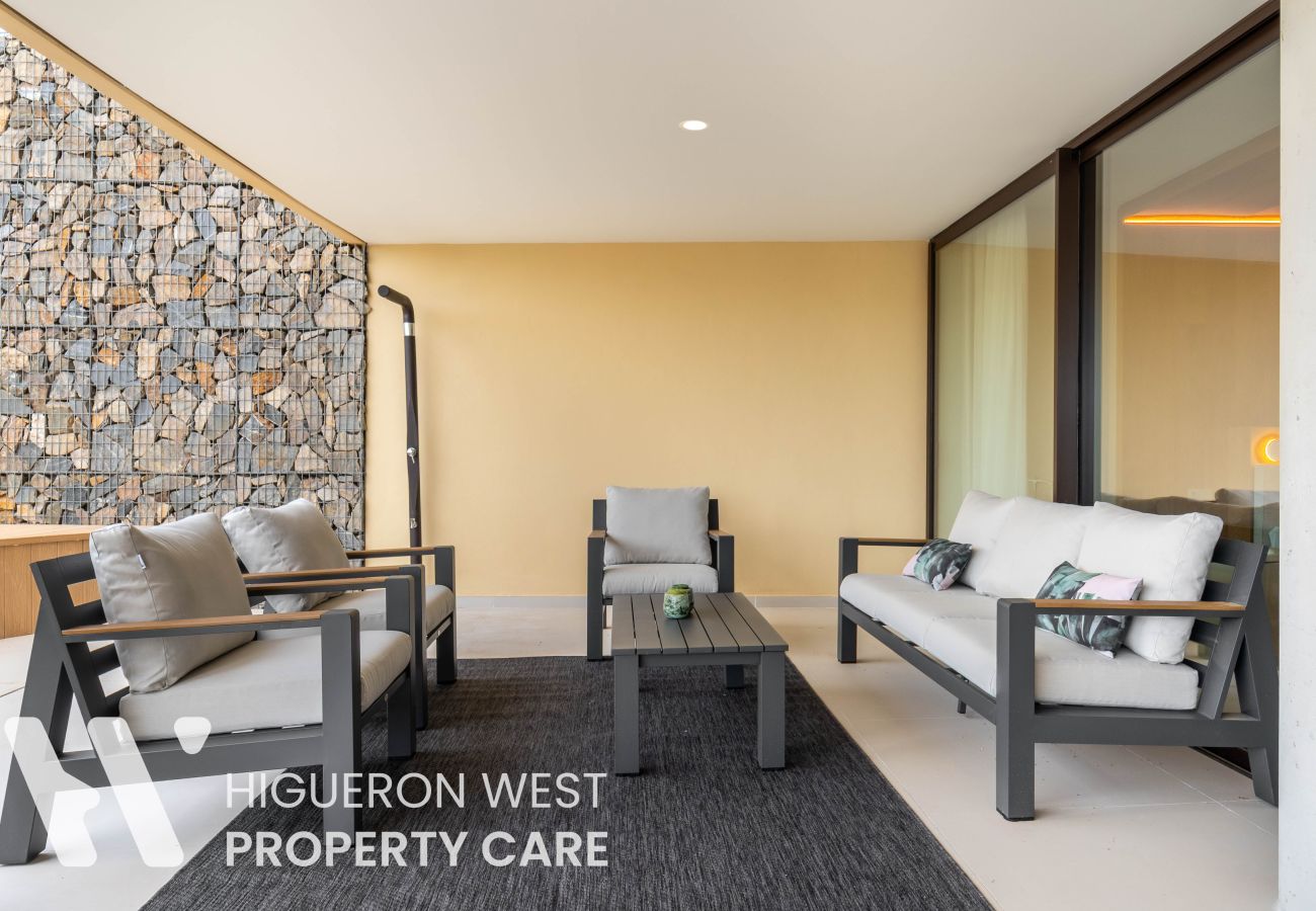 Apartment in Fuengirola - The Horizon Pool Terrace by HWPC